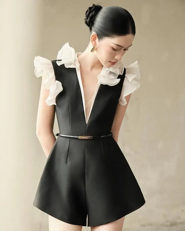 MAET JUMPSUIT + เข็มขัด