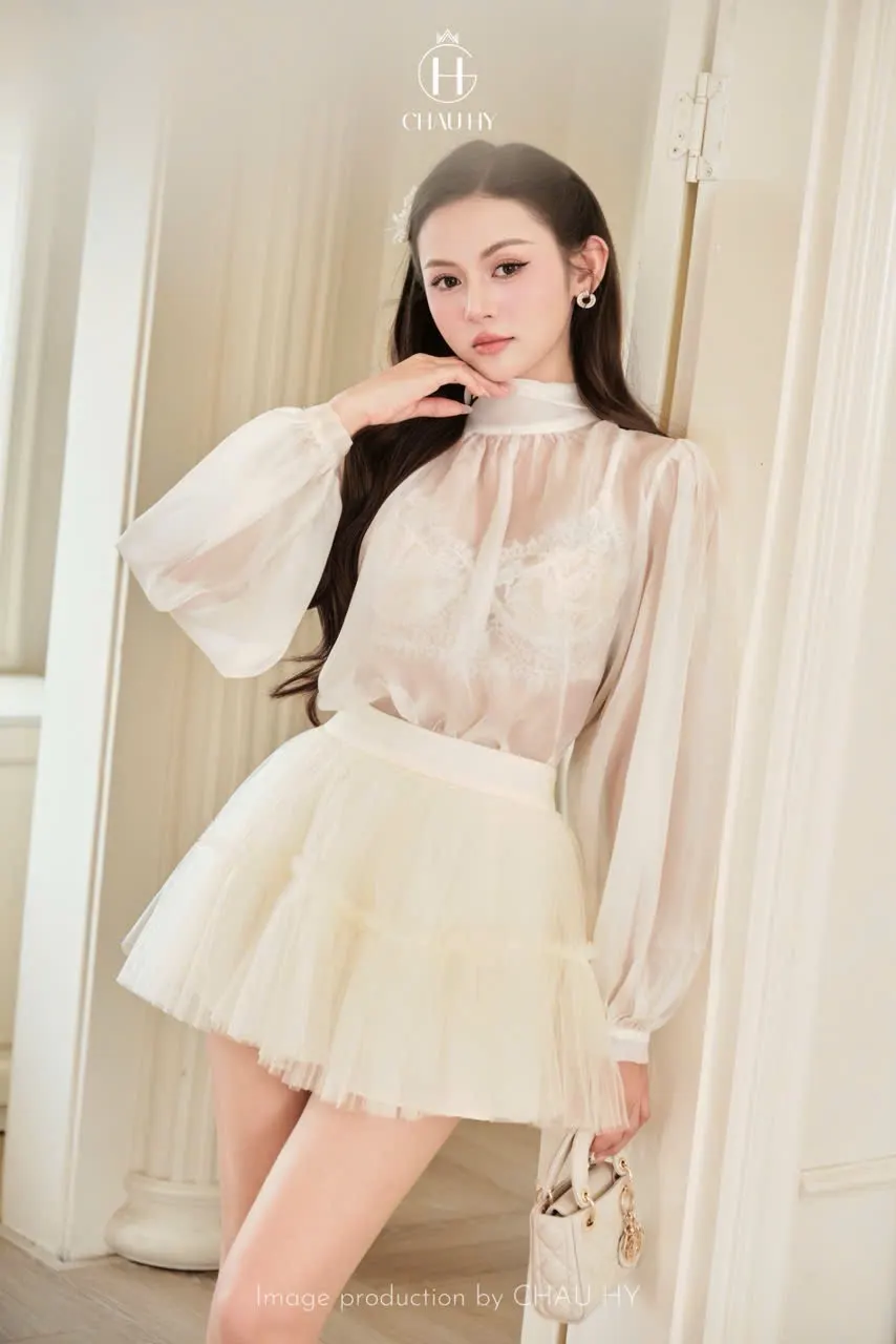 เสื้อ+บรา+กระโปรง