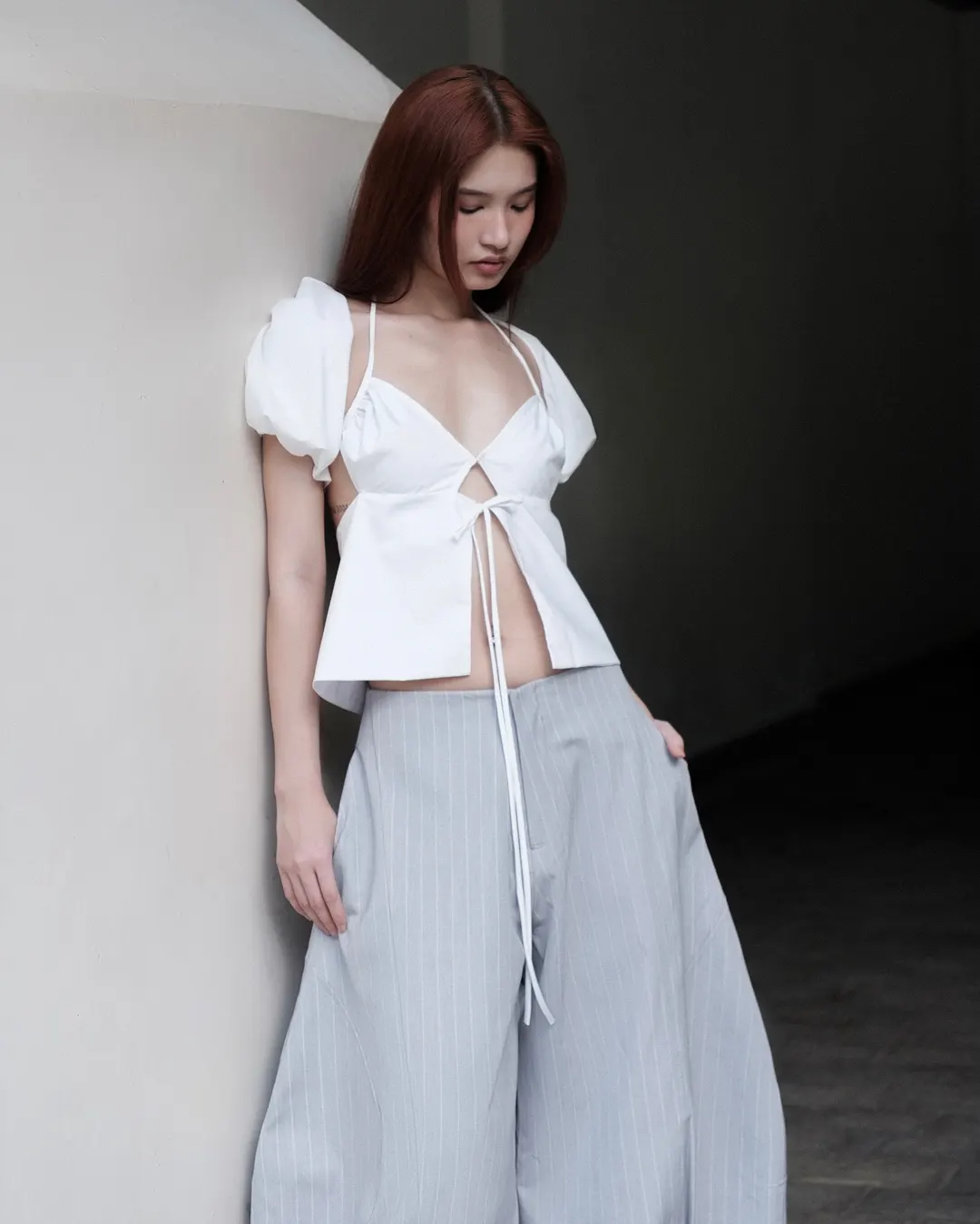 เสื้อ Beau Top ( white ) กางเกง LUFT PANTS (GREY BLUE STRIPES)