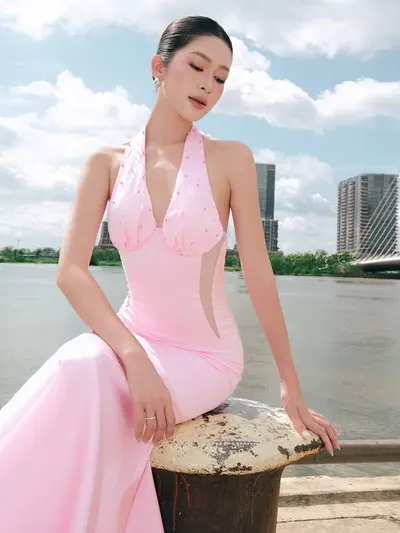 LUCIES DRESS 2