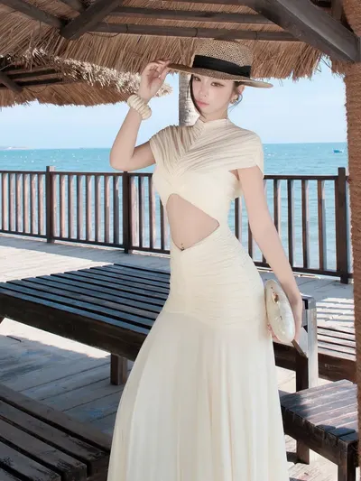เดรสยาวครีม ดีไซน์คัตเอาท์ช่วงเอว Summer Collection 7