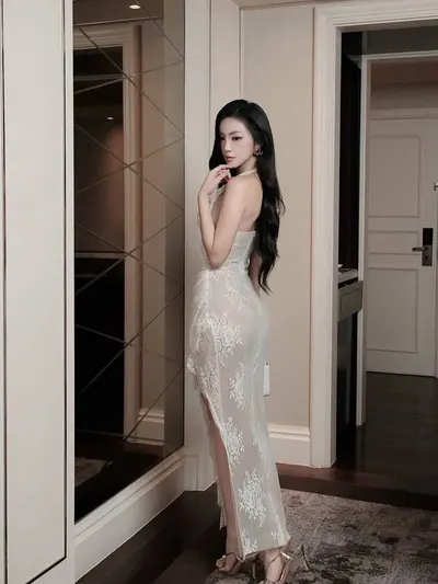 Thaobibi Lace Halter Dress 9