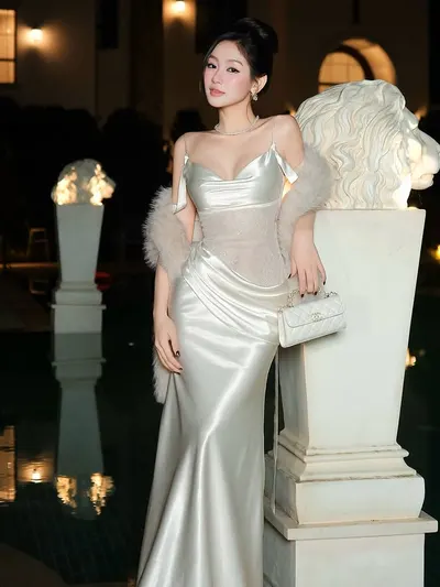 เดรสสายเดี่ยวผ้าซาตินแต่งลูกไม้ 6