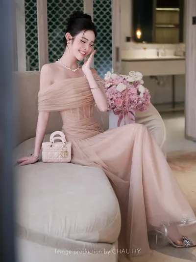 CHAU HY ชุดเดรสยาวผ้า voan สี nude champagne 2
