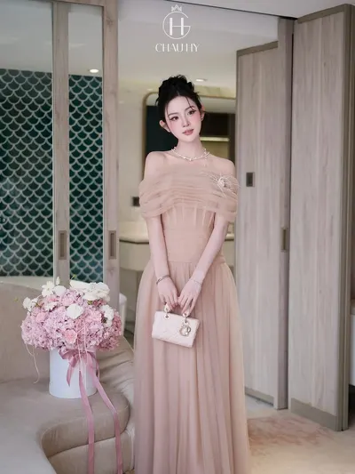 CHAU HY ชุดเดรสยาวผ้า voan สี nude champagne 3