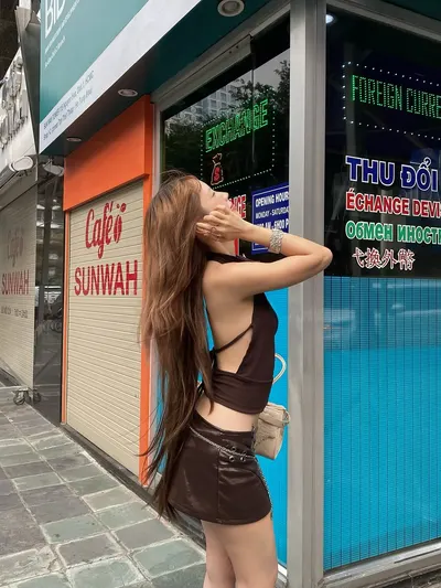 Is Me Iris halterbla+CoCo Skirt ชุดเซ็ทเสื้อคล้องคอและกระโปรงสั้นสีน้ำตาล 8
