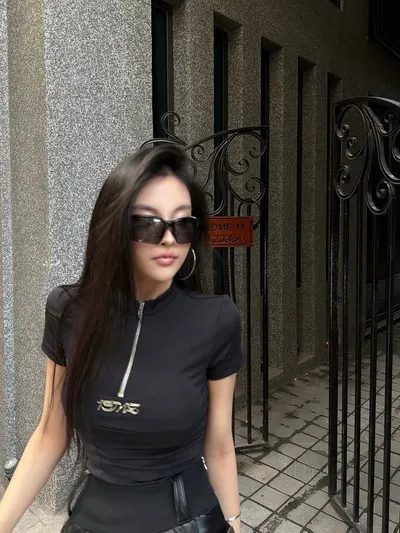 Is Me LUCID DREAM + ZEN MINI SKIRT เสื้อแขนสั้นซิปหน้า 3