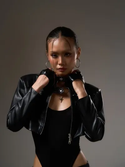 Is Me ชุดเซ็ท Leroy 21 Biker Jacket และ Gigi Shorts 5