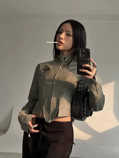ISME Basic Logo Cropped Jacket 3