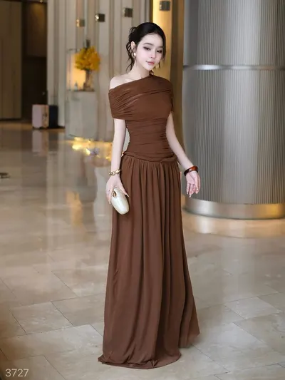Obibi Brand - เดรสปาดไหล่สีน้ำตาล 2