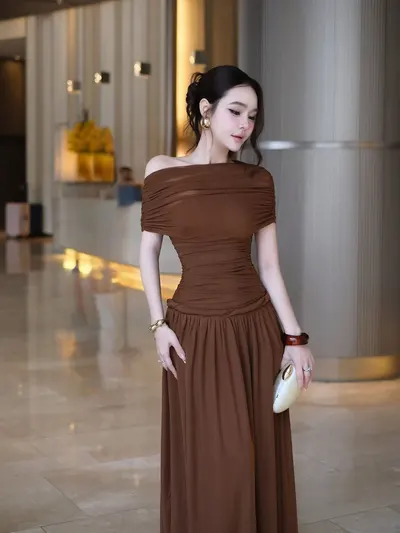 Obibi Brand - เดรสปาดไหล่สีน้ำตาล 6