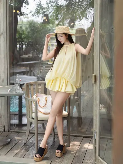 ChouChou ชุดเดรสแขนกุดสีเหลืองละมุน 2