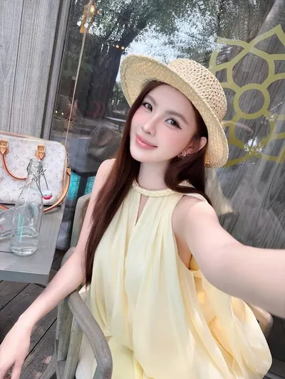 ChouChou ชุดเดรสแขนกุดสีเหลืองละมุน 6