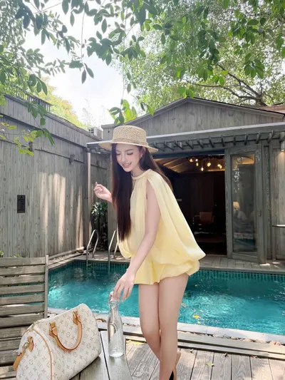 ChouChou ชุดเดรสแขนกุดสีเหลืองละมุน 5