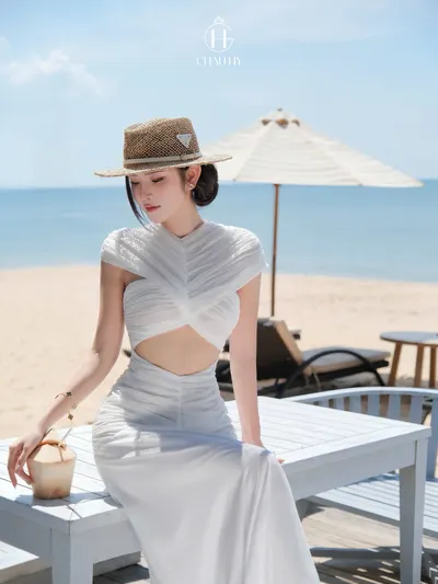 เดรสยาวครีม ดีไซน์คัตเอาท์ช่วงเอว Summer Collection 8