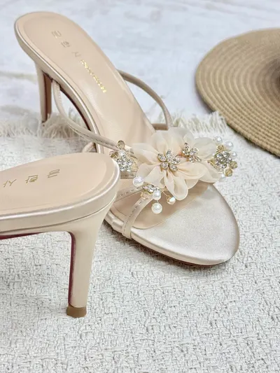 Flora Heels 6