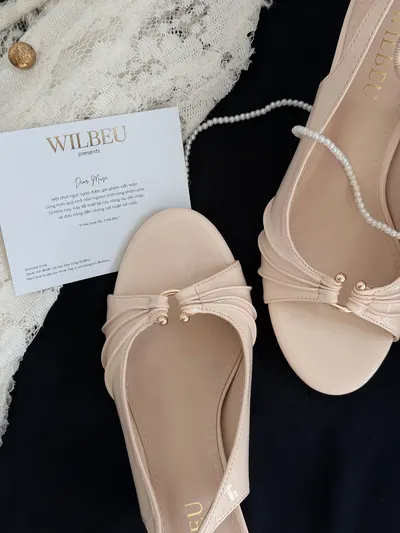 รองเท้าส้นสูง Slingback สีเบจ 5