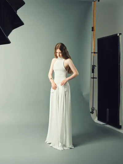 Deliciae lace gown rental 2
