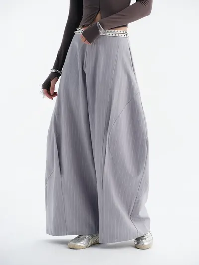 CASPIAN LONG SLEEVE TOP (GREY)
|/ LUFT PANTS (STRIPES) 9