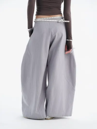 CASPIAN LONG SLEEVE TOP (GREY)
|/ LUFT PANTS (STRIPES) 10