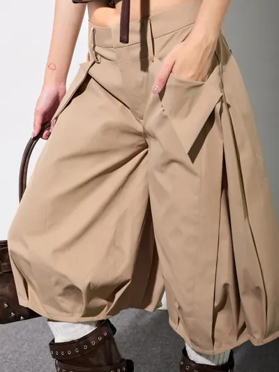 Mika Corset & Skinny Bermuda Pants Brown Set 9