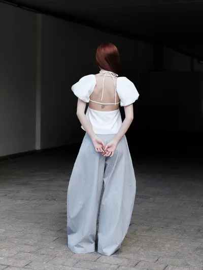 เสื้อ Beau Top ( white ) กางเกง LUFT PANTS (GREY BLUE STRIPES) 4
