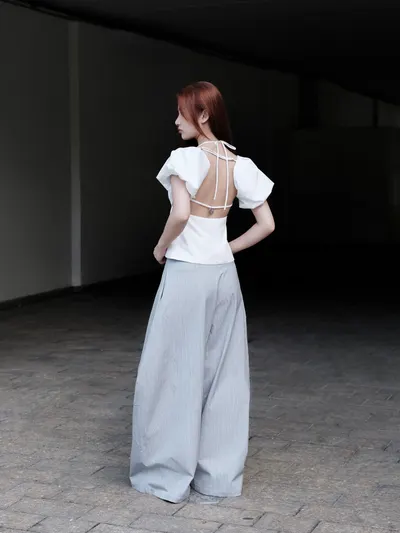 เสื้อ Beau Top ( white ) กางเกง LUFT PANTS (GREY BLUE STRIPES) 9